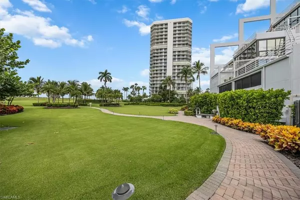 4751 Gulf Shore BLVD N #1503, Naples, FL 34103