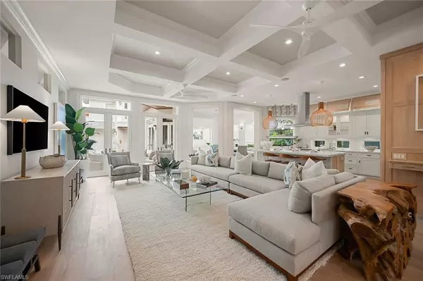 Naples, FL 34102,429 14th AVE S