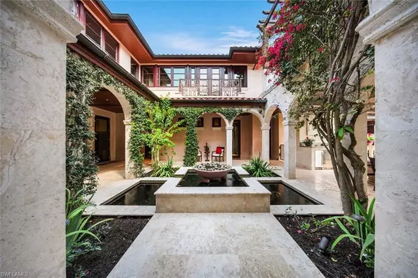 Naples, FL 34102,2233 Forrest LN