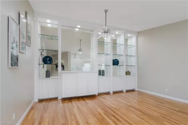Naples, FL 34119,4949 Kingston WAY