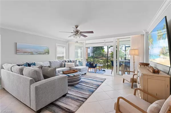 Marco Island, FL 34145,880 Huron CT #105