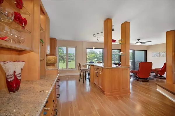 Naples, FL 34105,104 Clubhouse DR #271