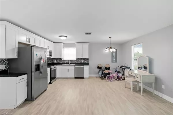 Fort Myers, FL 33905,4421 Bessie AVE