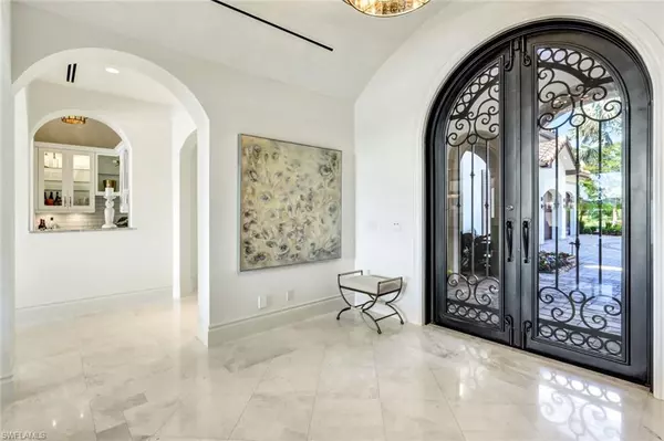 Naples, FL 34110,16450 Seneca WAY