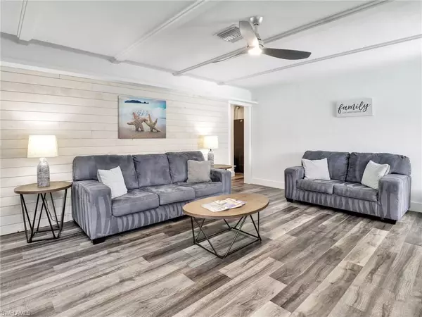 Marco Island, FL 34145,1152 Fourwinds AVE