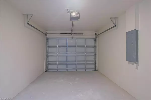 Fort Myers, FL 33916,2120 French ST