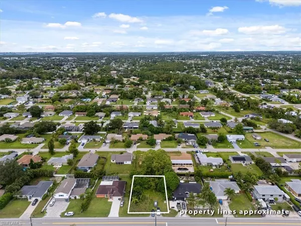 Fort Myers, FL 33967,18356 Oriole RD