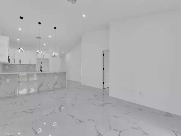 4921/4923 Leonard BLVD S, Lehigh Acres, FL 33973