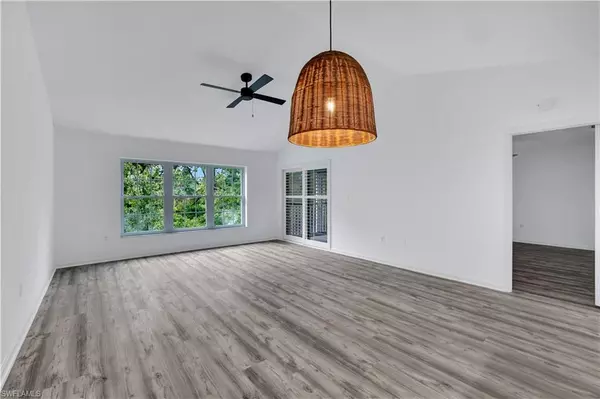 Naples, FL 34108,5895 Chanteclair DR #126