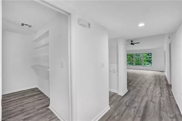 Naples, FL 34108,5895 Chanteclair DR #126