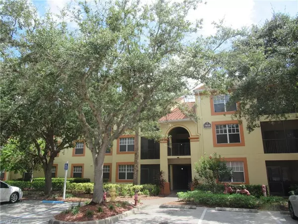 Naples, FL 34119,7925 Preserve CIR #321