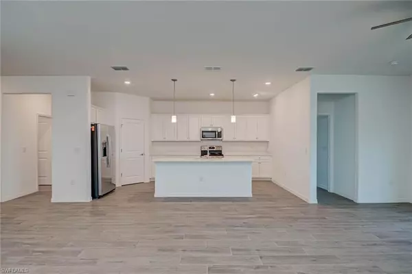 Naples, FL 34120,2667 Scarlet WAY
