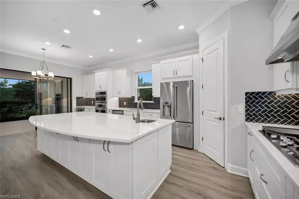 Naples, FL 34114,15107 Pescara ST