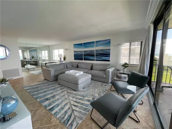 Naples, FL 34108,10525 Gulf Shore DR #251