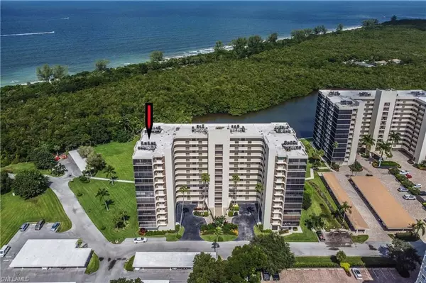 11 Bluebill AVE #1101, Naples, FL 34108