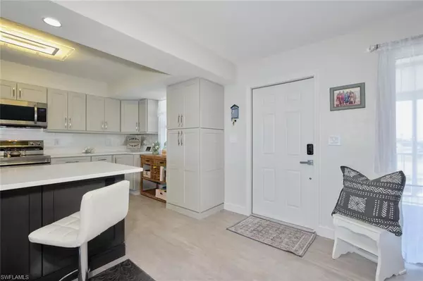 Fort Myers Beach, FL 33931,789 San Carlos DR