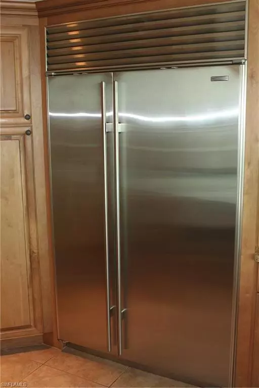 Naples, FL 34103,3971 Gulf Shore BLVD N #1404