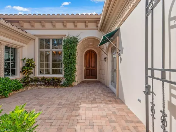 Naples, FL 34110,15727 Villoresi WAY