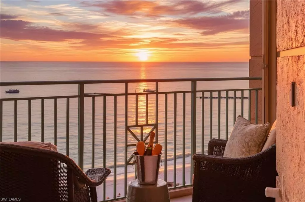 Marco Island, FL 34145,960 Cape Marco DR #506