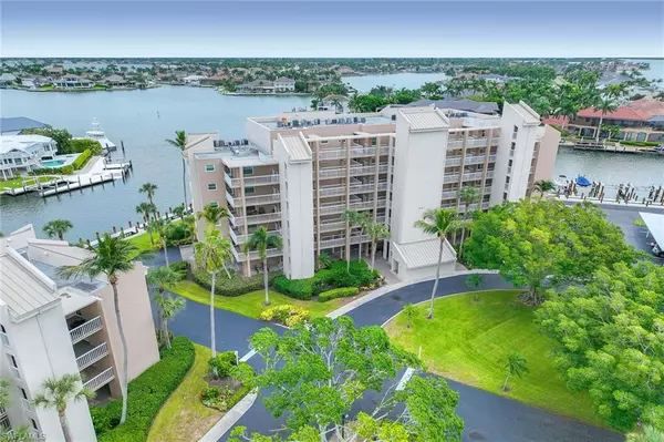 Marco Island, FL 34145,897 Collier CT #4-201