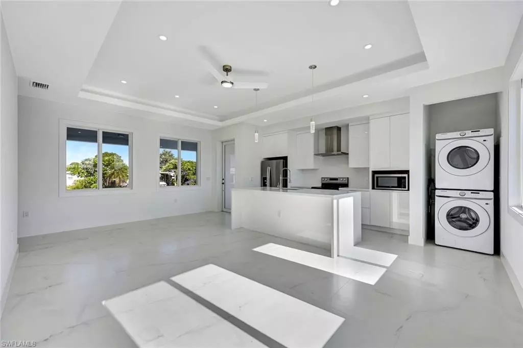 Bonita Springs, FL 34135,26169 Earl RD