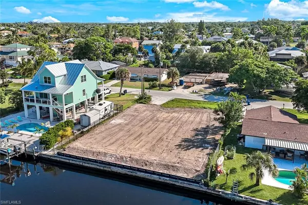 Bonita Springs, FL 34135,27281 Buccaneer DR