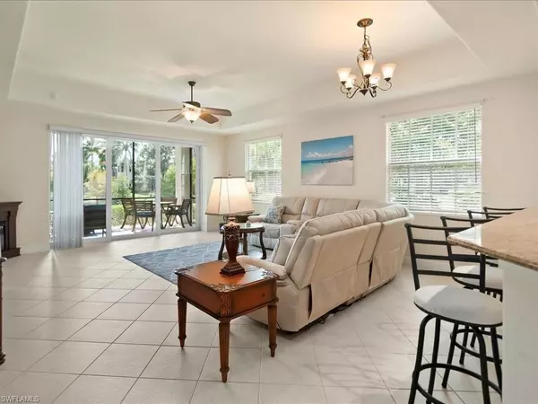 Naples, FL 34113,7832 Hawthorne DR #1902