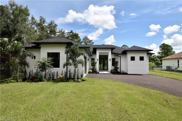 432 16 ST SE, Naples, FL 34117