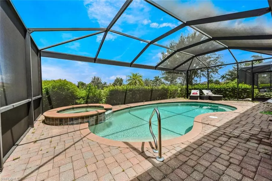 3738 Treasure Cove CIR, Naples, FL 34114