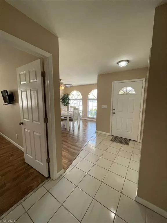 Naples, FL 34108,563 99th AVE N