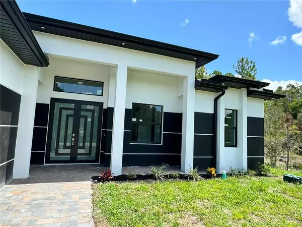1247 Earnest ST E, Lehigh Acres, FL 33974