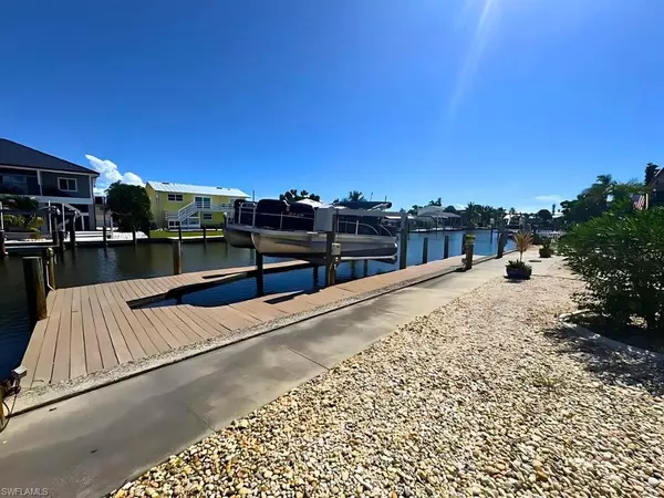Fort Myers Beach, FL 33931,21611 Widgeon TER #613