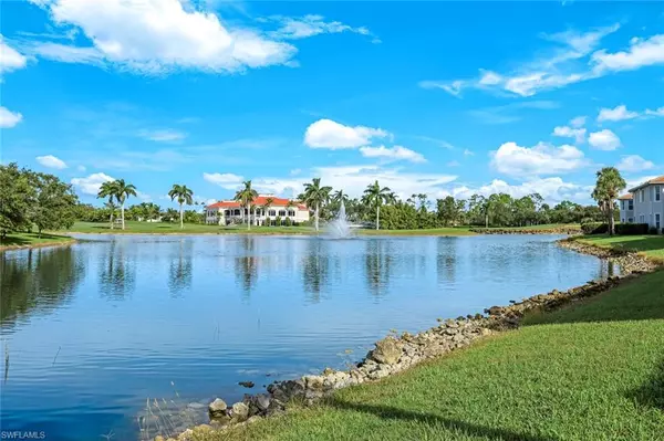 4805 Shinnecock Hills CT #102, Naples, FL 34112
