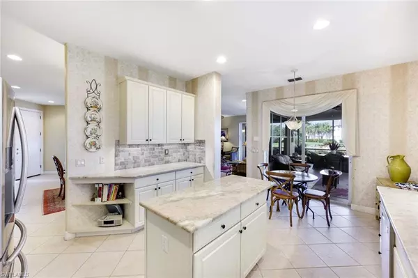 Naples, FL 34112,4805 Shinnecock Hills CT #102