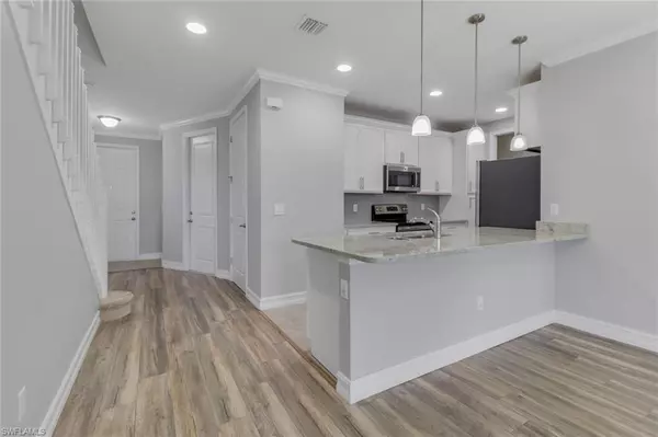 Naples, FL 34120,7948 Bristol CIR