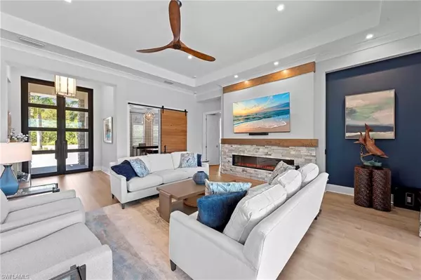Naples, FL 34120,11224 Five Oaks LN