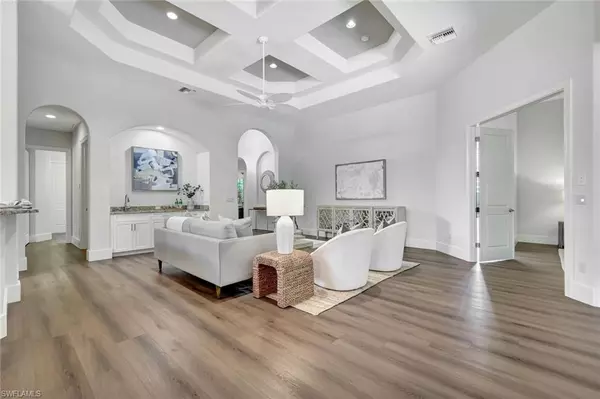 Naples, FL 34119,5717 Hammock Isles DR