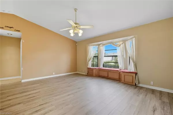 Fort Myers, FL 33967,9783 Country Oaks DR