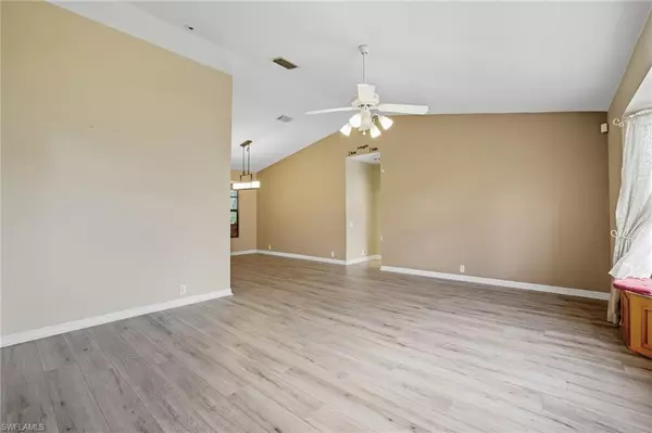 Fort Myers, FL 33967,9783 Country Oaks DR