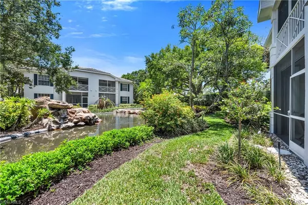 Naples, FL 34108,7058 Barrington CIR #102