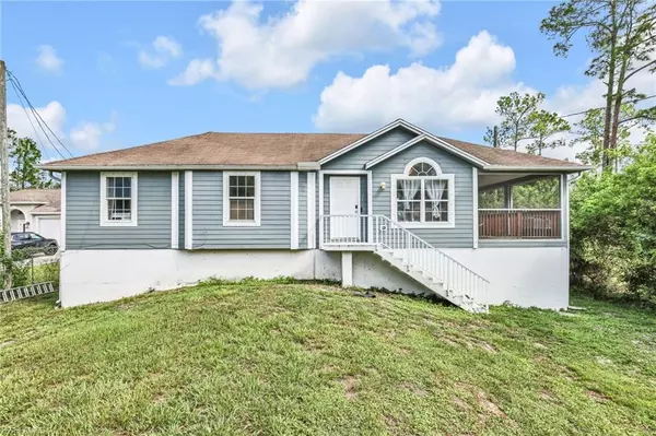 4015 16th AVE SE, Naples, FL 34117