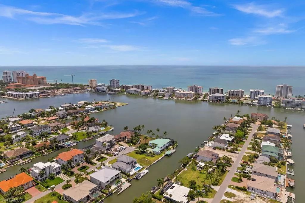 Naples, FL 34108,371 Bayside AVE