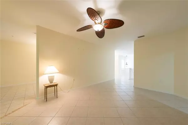 Naples, FL 34109,2200 Arielle DR #1005