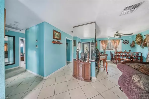 Lehigh Acres, FL 33972,916 Euclid AVE