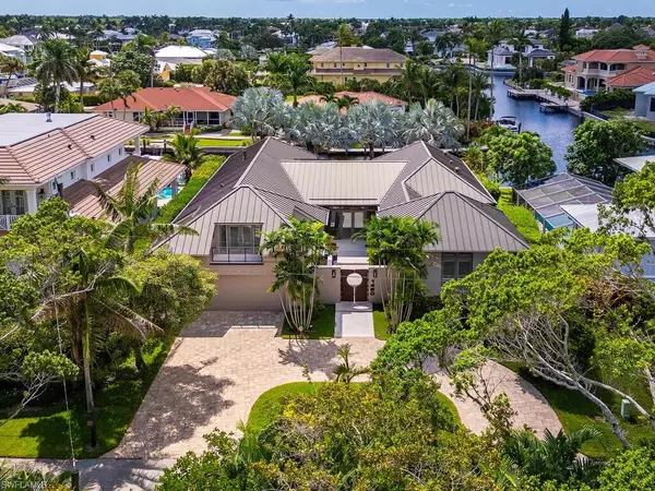 1460 Jewel Box AVE, Naples, FL 34102