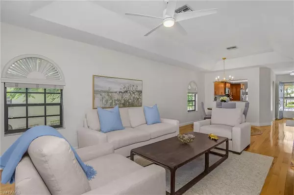 701 Augusta BLVD #701-8, Naples, FL 34113