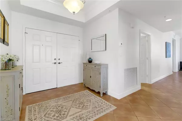 Naples, FL 34102,Address not disclosed