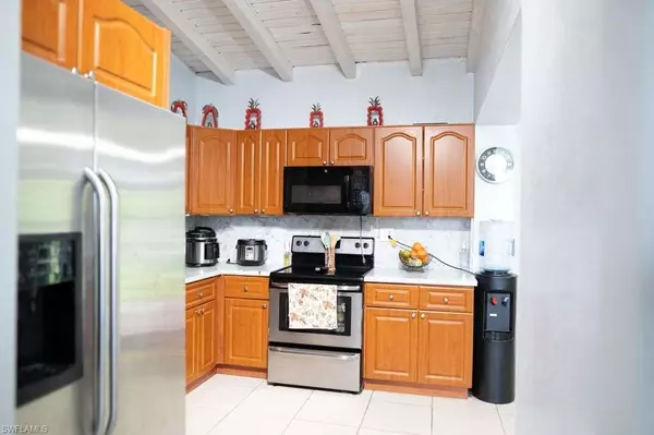 Miami Gardens, FL 33971,18040 NW 2nd CT