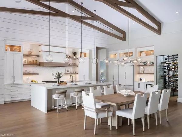 137 Tupelo RD, Naples, FL 34108