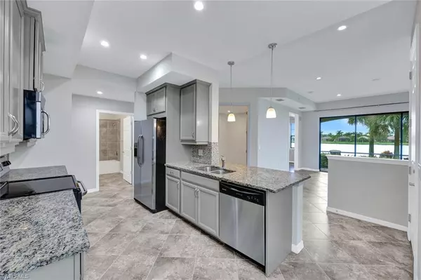 26189 Palace LN #102, Bonita Springs, FL 34135